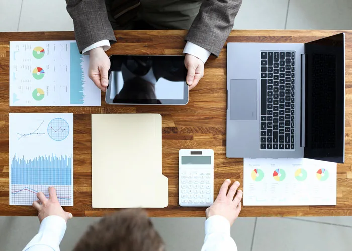 Expert deal guidance.