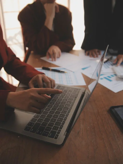 Corporate & Legal Services